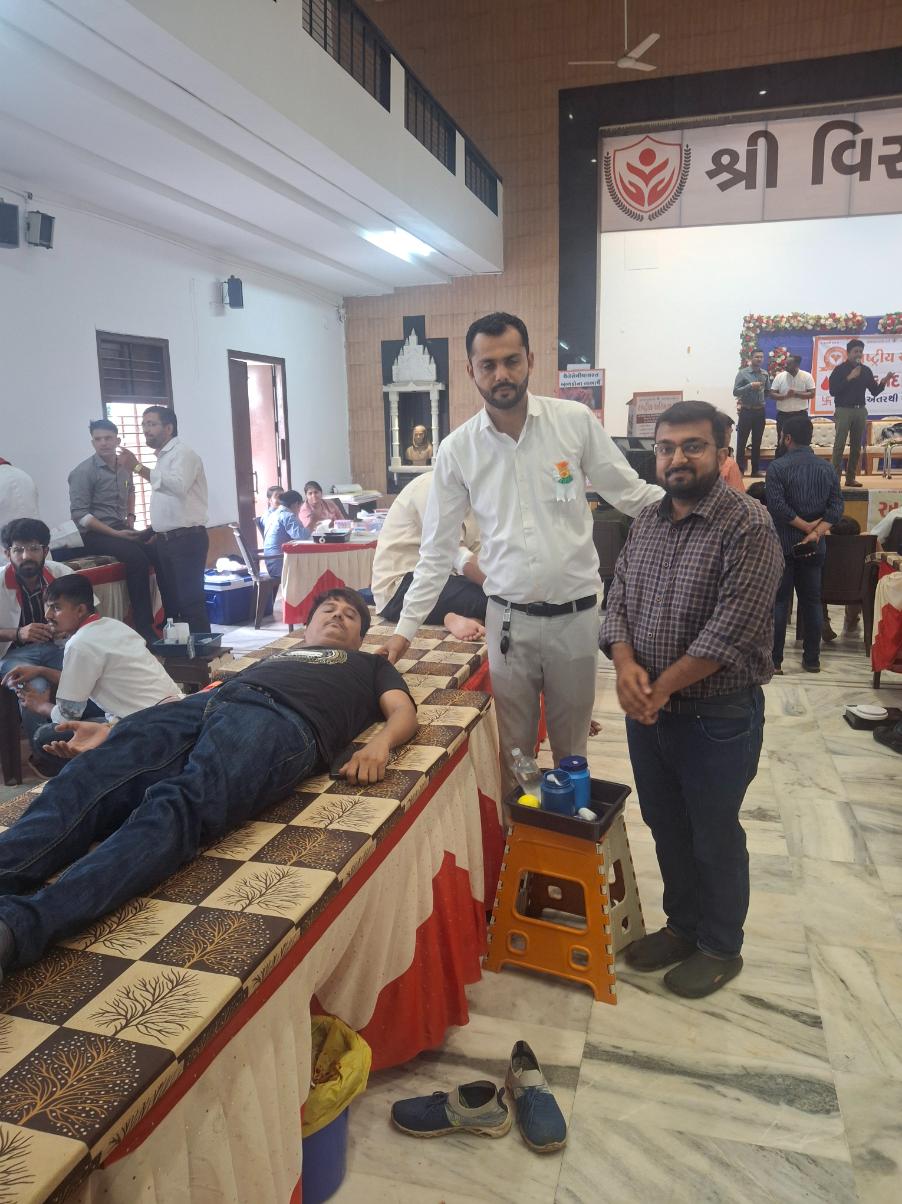 18 Jun – Blood Donation Camp at Virani School