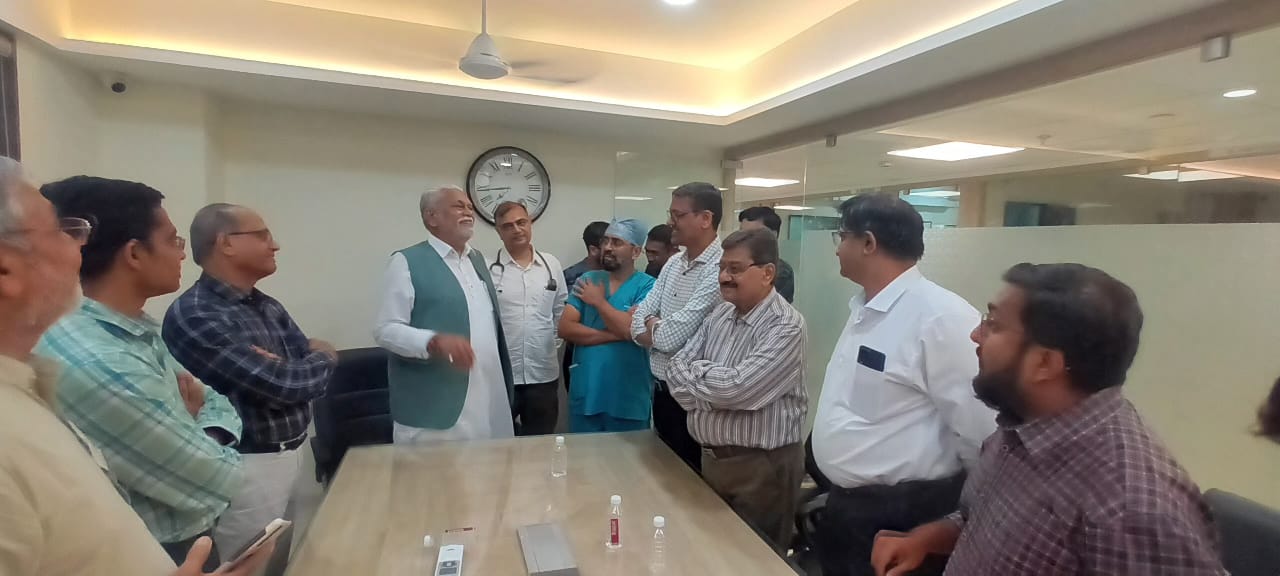 10 Jun – Parshotambhai Rupala Visit our Hospital